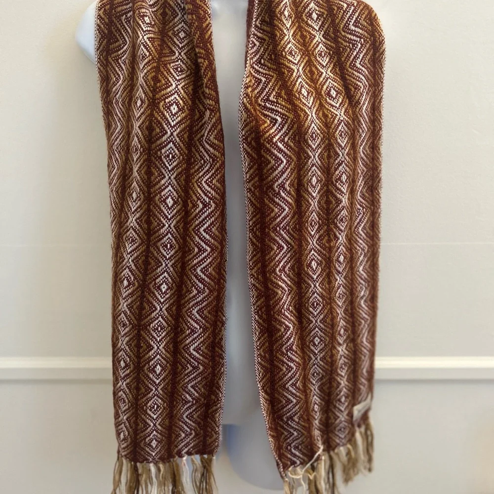 Scarf - Picture 2 of 6